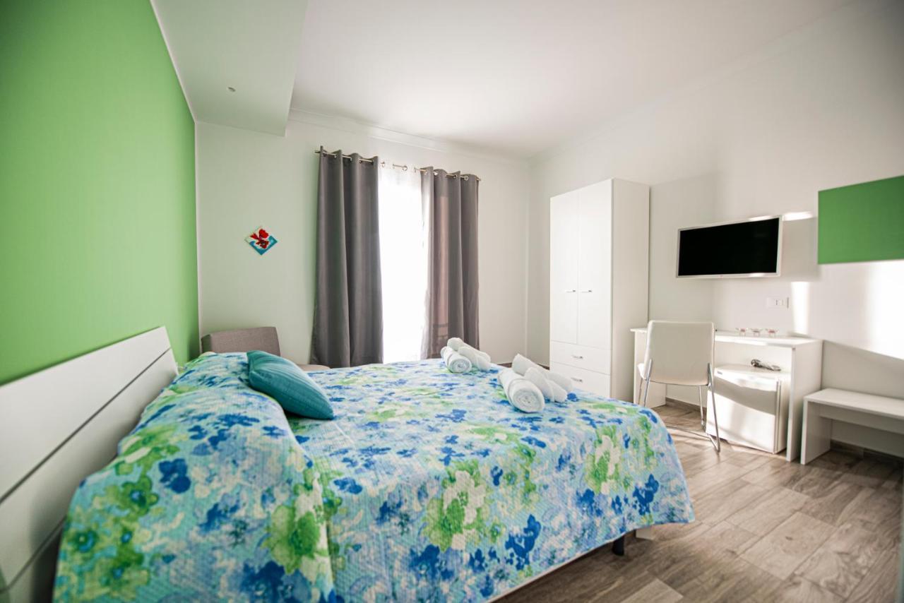 L' Arcobaleno B&B Кастелуцо Екстериор снимка