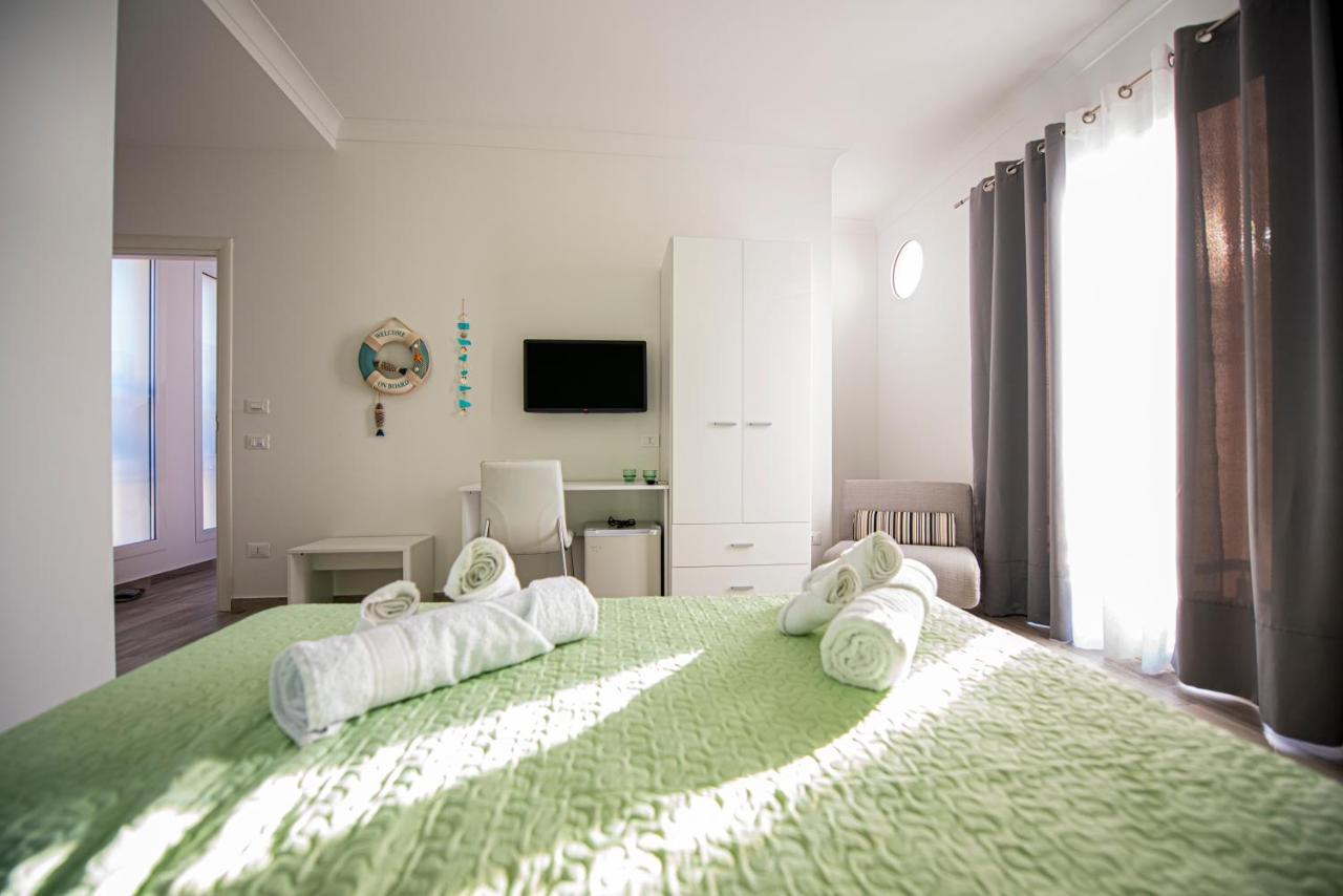 L' Arcobaleno B&B Кастелуцо Екстериор снимка