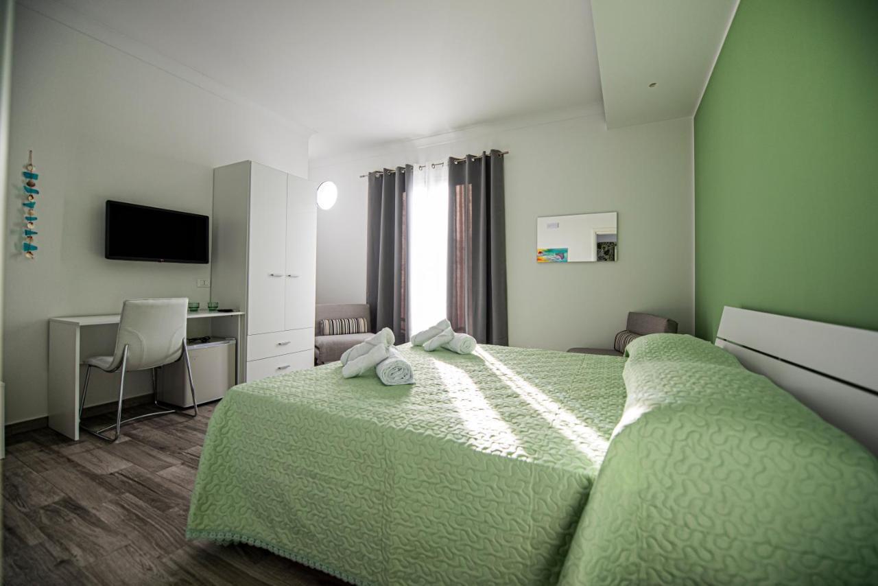 L' Arcobaleno B&B Кастелуцо Екстериор снимка